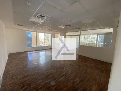 Sala Comercial para alugar, 203m² no Jardim das Acácias, São Paulo