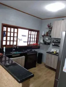 Sobrado com 5 Quartos à venda, 220m² no Jardim Pararangaba, São José dos Campos
