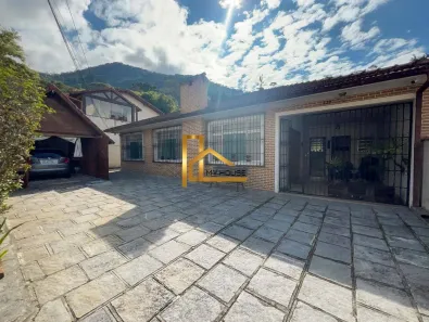 Casa com 5 Quartos à venda, 228m² no Parque do Ingá, Teresópolis