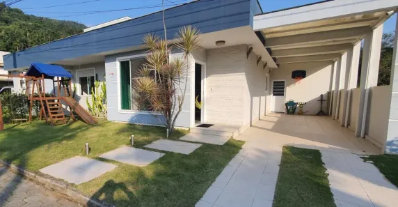 Casa de Condomínio com 4 Quartos à venda, 224m² no Ponta das Canas, Florianópolis