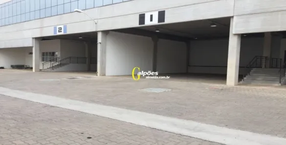 Galpão/Depósito/Armazém para alugar, 1600m² no Jardim Alvorada, Jandira