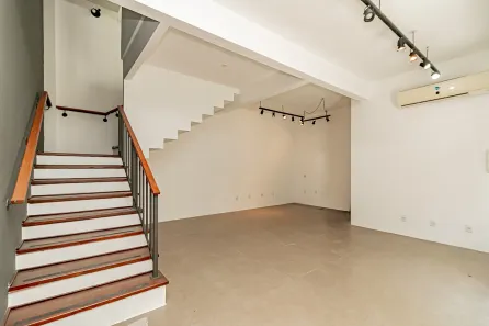 Prédio Comercial para alugar, 200m² no Menino Deus, Porto Alegre