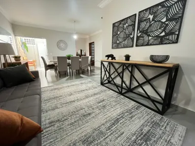 Casa com 4 Quartos à venda, 300m² no Centro, Jaú