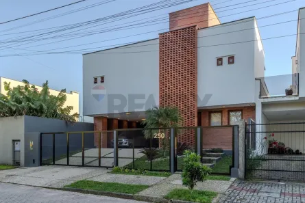 Casa com 4 Quartos à venda, 286m² no São José, Santa Maria