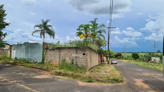 Lote/Terreno à venda, 300m² no Jardim Canaã, Uberlândia