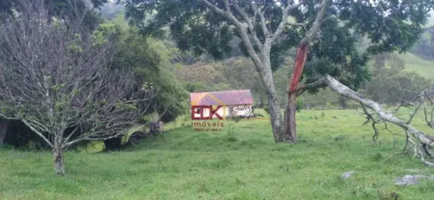 Fazenda/Sítio com 3 Quartos à venda, 150m² no , Cunha