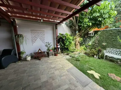 Casa de Condomínio com 2 Quartos à venda, 157m² no Piracangaguá, Taubaté