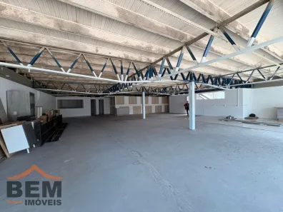 Sala Comercial para alugar, 300m² no Fazendinha, Itajaí