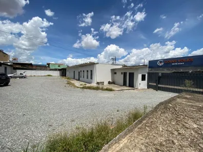 Galpão/Depósito/Armazém para alugar, 900m² no Rodoviário, Goiânia