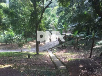 Ponto Comercial com 4 Quartos à venda, 28m² no Vargem Pequena, Rio de Janeiro