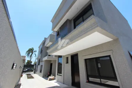 Casa de Condomínio com 3 Quartos à venda, 149m² no Uberaba, Curitiba