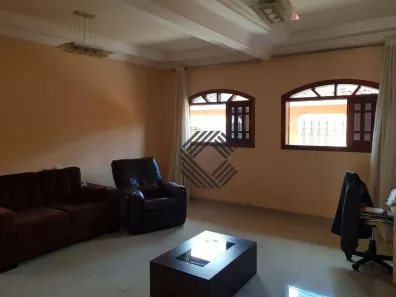 Sobrado com 3 Quartos à venda, 246m² no Wanel Ville, Sorocaba