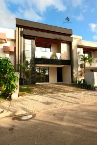Casa de Condomínio com 3 Quartos à venda, 233m² no Rachel de Queiroz, Fortaleza