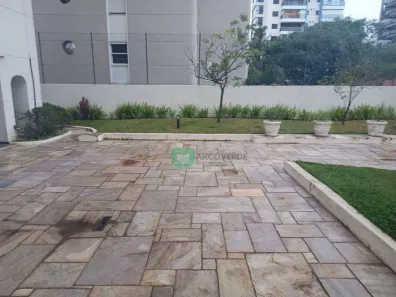 Apartamento com 4 Quartos para venda ou aluguel, 241m² no Chácara Gaivotas, São Paulo