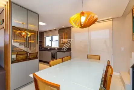 Sobrado com 3 Quartos à venda, 120m² no Bom Retiro, Curitiba