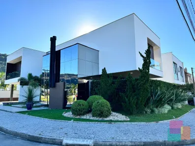 Casa de Condomínio com 4 Quartos à venda, 444m² no Pirabeiraba (Pirabeiraba), Joinville
