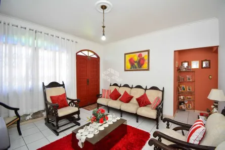 Casa com 5 Quartos à venda, 230m² no Barreiros, São José