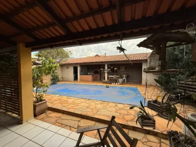 Casa com 4 Quartos à venda, 450m² no Vila São Tomaz, Aparecida de Goiânia
