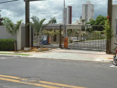 Apartamento com 2 Quartos para alugar, 56m² no Mercês, Uberaba