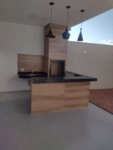 Sobrado com 3 Quartos à venda, 270m² no Aclimação, Uberlândia