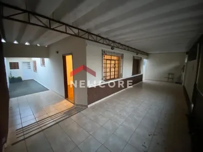 Casa com 3 Quartos à venda, 224m² no Jardim Petrópolis, Bauru
