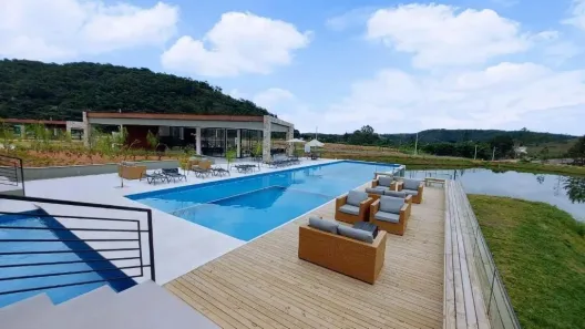 Lote/Terreno à venda, 329m² no Vina Del Mar, Juiz de Fora