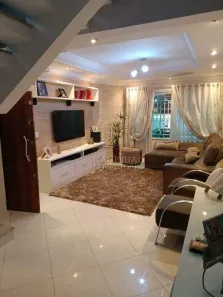 Sobrado com 3 Quartos à venda, 201m² no Parque Novo Oratório, Santo André