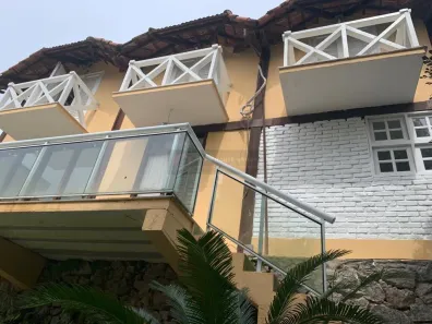 Casa de Condomínio com 3 Quartos à venda, 270m² no Santo Antônio, Niterói