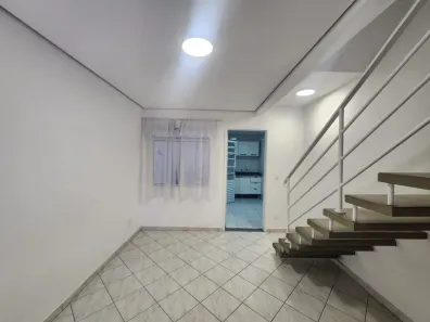 Casa de Condomínio com 2 Quartos à venda, 75m² no Jardim Ivana, São Paulo