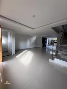 Sobrado com 3 Quartos à venda, 143m² no Itacolomi, Balneário Piçarras