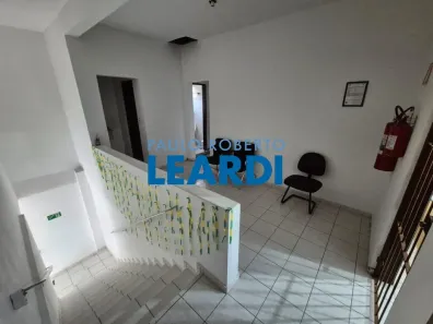 Imóvel Comercial à venda, 231m² no Vila Camilópolis, Santo André