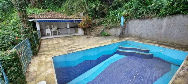 Casa com 5 Quartos à venda, 1150m² no Itaipu, Niterói