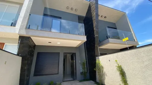 Sobrado com 3 Quartos à venda, 128m² no Estância Velha, Canoas