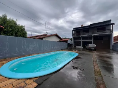 Casa com 3 Quartos para alugar, 220m² no Petrópolis, Novo Hamburgo