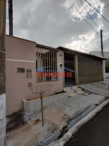 Casa de Condomínio com 3 Quartos à venda, 165m² no Parque Fehr, São Carlos