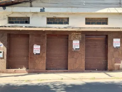 Ponto Comercial para alugar, 50m² no Centro, Montes Claros