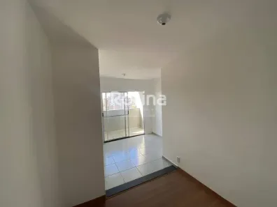 Apartamento com 2 Quartos para alugar, 50m² no Jardim Karaíba, Uberlândia