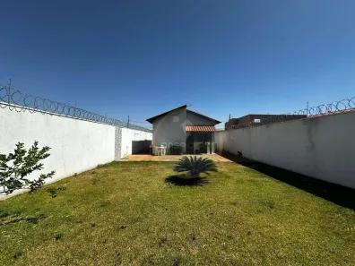 Casa com 2 Quartos à venda, 58m² no Jardim Maracanã, Uberaba
