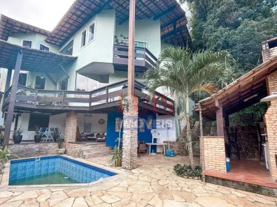 Casa de Condomínio com 4 Quartos à venda, 235m² no Itaipu, Niterói