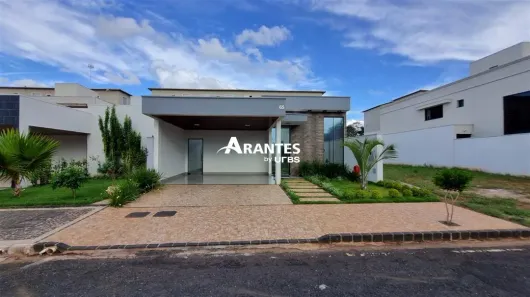 Casa com 3 Quartos à venda, 140m² no Jardim Holanda, Uberlândia