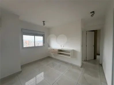 Apartamento com 2 Quartos para alugar, 59m² no Santa Teresinha, São Paulo