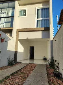 Sobrado com 2 Quartos à venda, 77m² no Itacolomi, Balneário Piçarras