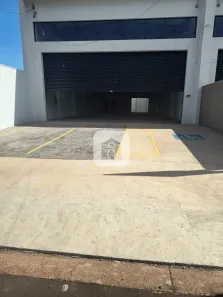 Galpão/Depósito/Armazém para alugar, 250m² no Custódio Pereira, Uberlândia