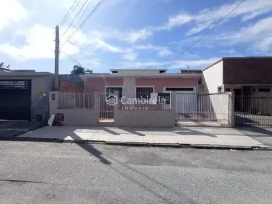 Casa com 3 Quartos para alugar, 118m² no Madri, Palhoça