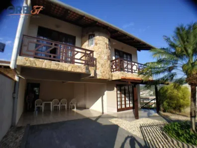 Casa com 4 Quartos à venda, 311m² no Valparaiso, Blumenau