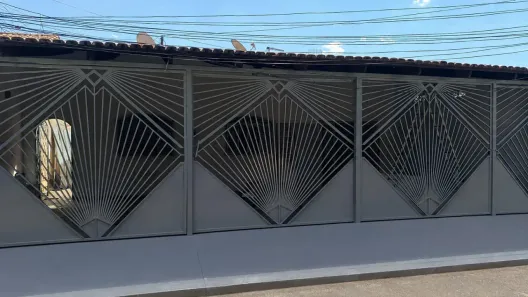 Casa com 5 Quartos à venda, 300m² no Setor Novo Horizonte, Goiânia