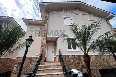 Casa de Condomínio com 3 Quartos para alugar, 125m² no Jardim Madalena, Campinas