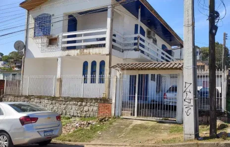 Casa com 4 Quartos à venda, 237m² no Vila São José, Porto Alegre