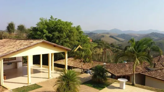 Fazenda/Sítio com 3 Quartos à venda, 380m² no Freitas, São José dos Campos