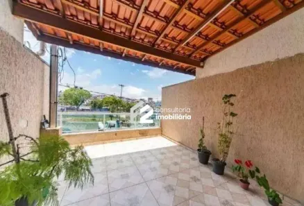 Sobrado com 3 Quartos à venda, 196m² no Jardim Cristiane, Santo André